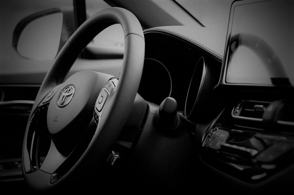 Utiliser son smartphone en toute sécurité dans une Toyota Corolla E210 Toyota Corolla E210